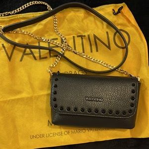 Valentino lilou small crossbody purse